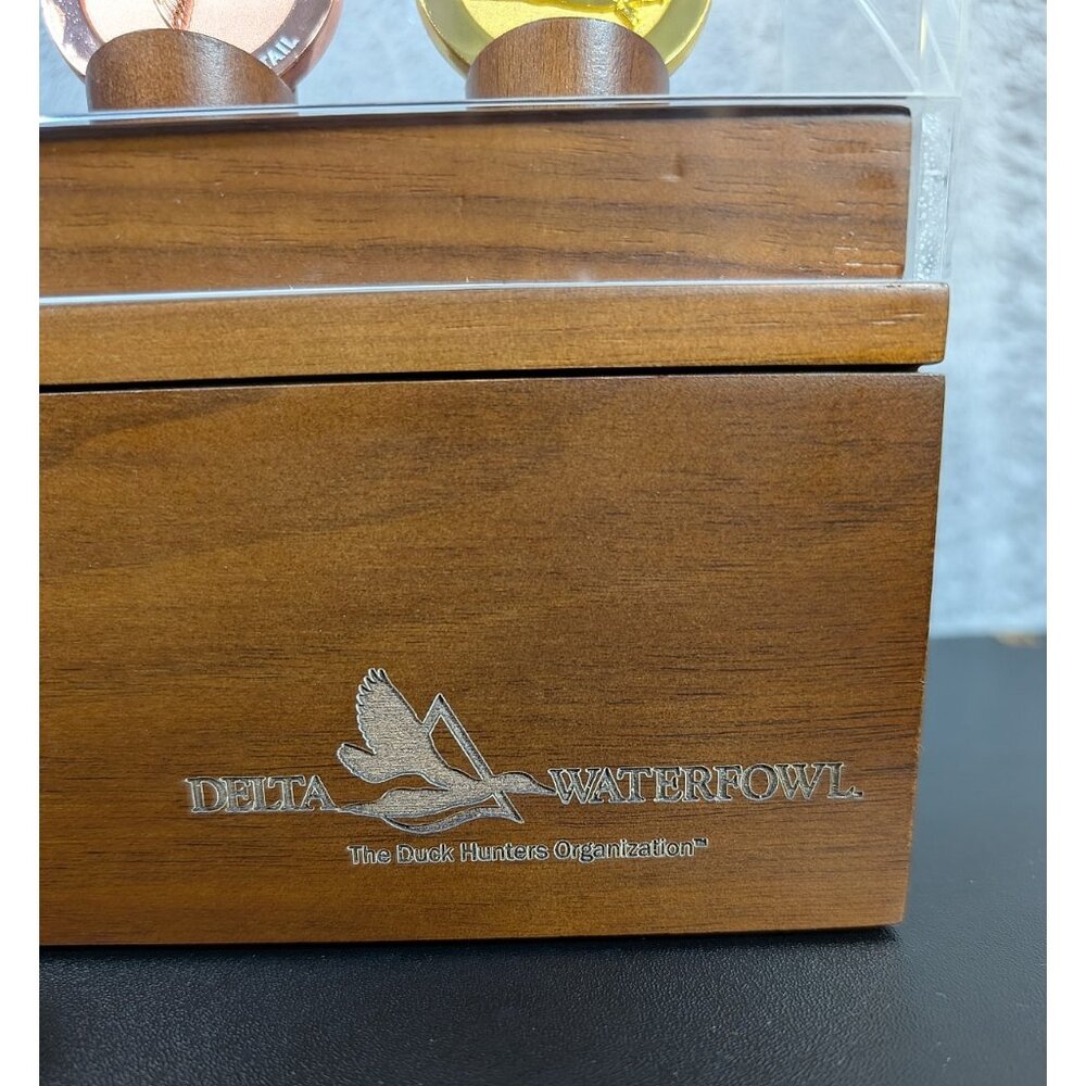 Delta Waterfrowl Collector Coin & Wooden Display Case Set - 4 Coins Drawer - Picture 2 of 6